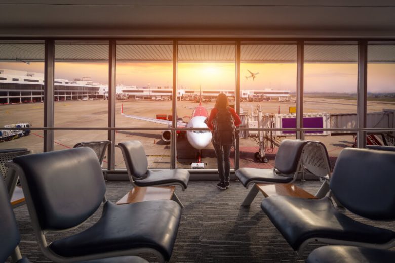 女性が海外赴任すると失う可能性があること